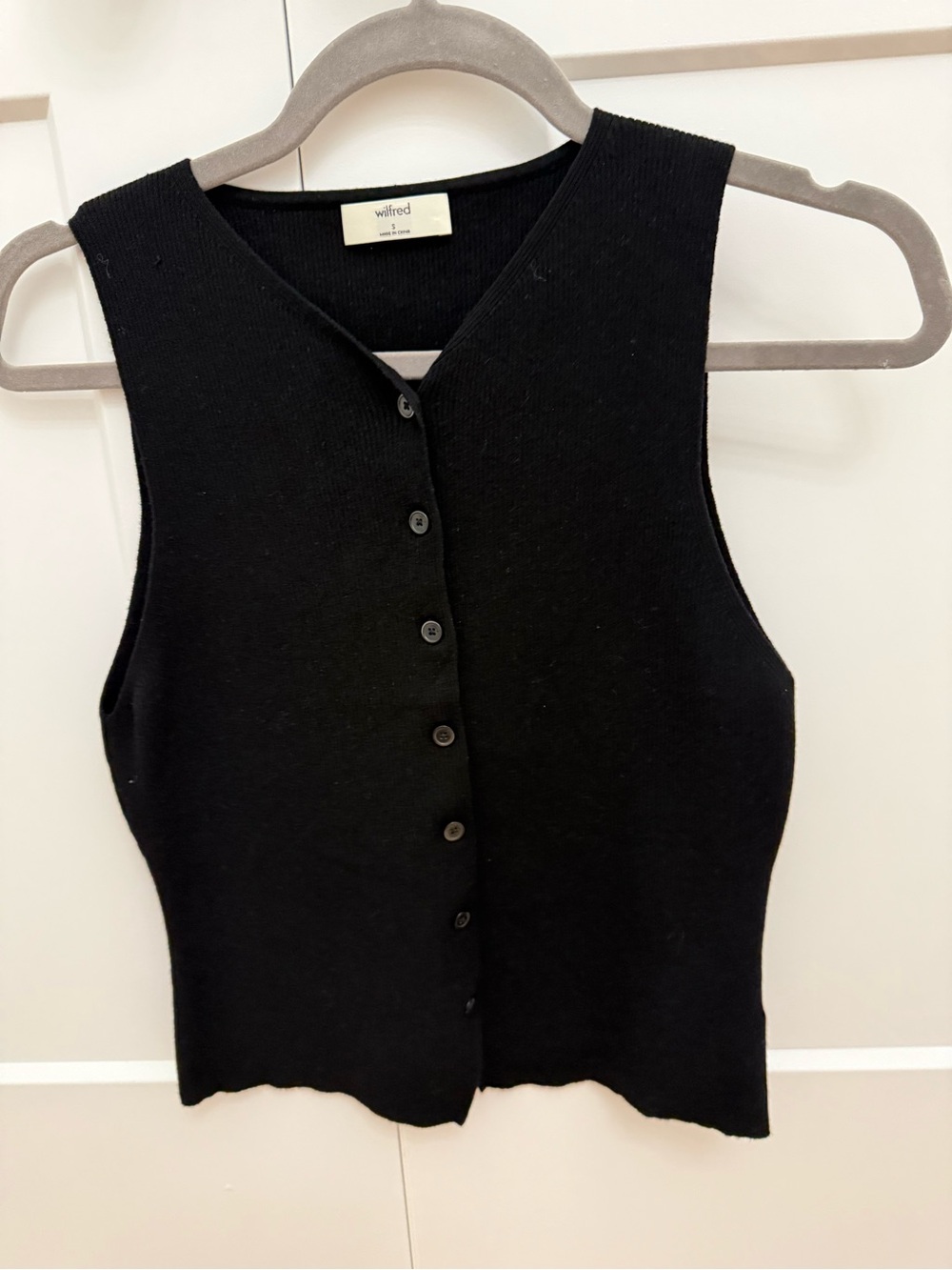 Wilfred Black croquet Vest wonder yarn